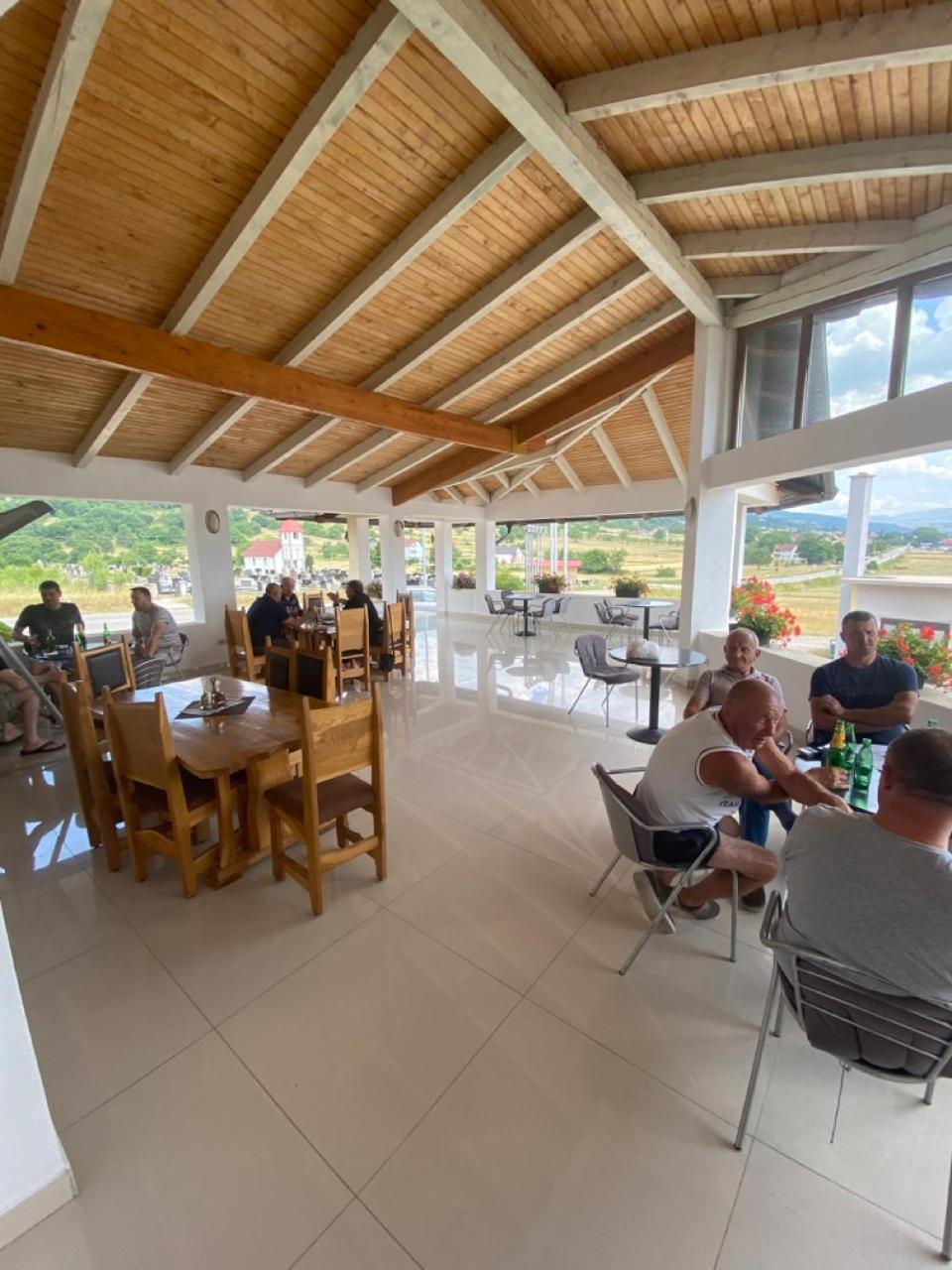 Motel Vujeva Livno Ngoại thất bức ảnh